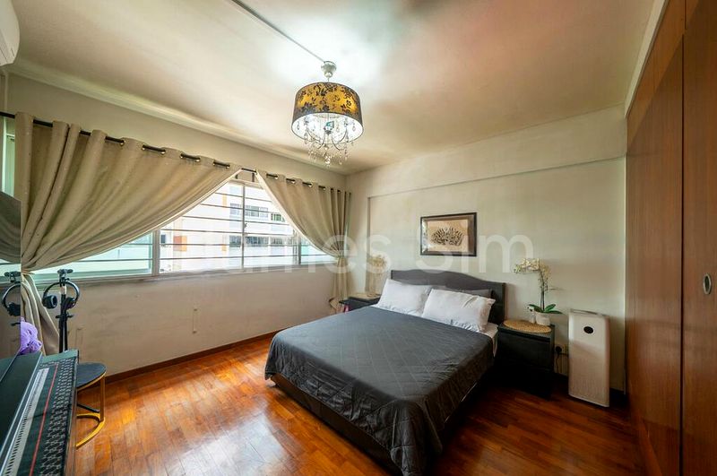 Executive HDB for Sale in  324 Yishun Central - Image 7